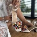 Biale-Sandalki-Damskie-na-obcasie-z-ozdoba-LURSO-model-LILLI-WHITE-skora-naturalna (3).jpeg