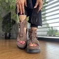 Ciemnobezowe-Sandalki-Damskie-LURSO-na-platformie-model-BIRMO-TAUPE-skora-naturalna (6).jpeg