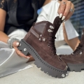 Brazowe-Traperki-Damskie-z-metalowymi-aplikacjami-model-TORI-CHOCO-skora-naturalna (3).jpeg