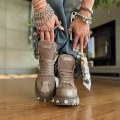 Ciemnobezowe-Traperki-Damskie-z-metalowymi-aplikacjami-model-TORI-TAUPE-skora-naturalna (19).jpeg