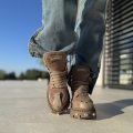 Ciemnobezowe-Traperki-Damskie-z-metalowymi-aplikacjami-model-TORI-TAUPE-skora-naturalna (25).jpeg