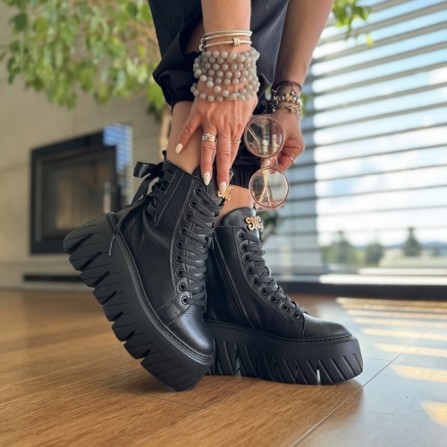 Czarne-wyzsze-Sneakersy-Damskie-LURSO-model-MEDUNO-BLACK-skora-naturala (1).jpeg