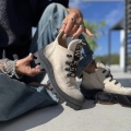 Bezowe-Traperki-Damskie-LURSO-z-ozdobna-tasma-model-ROSE-BEIGE-skora-naturalna (11).jpeg