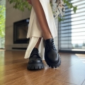 Czarne-Polbuty-Damskie-LURSO-model-NUORO-BLACK-skora-naturalna (9).jpeg