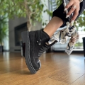 Czarne-Traperki-Damskie-z-metalowymi-aplikacjami-model-BOLTO-BLACK-skora-naturalna (24).jpeg