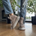 Ciemnobezowe-Wyzsze-Sneakersy-Damskie-na-platformie-model-DORIO-TAUPE-skora-naturalna (22).jpeg