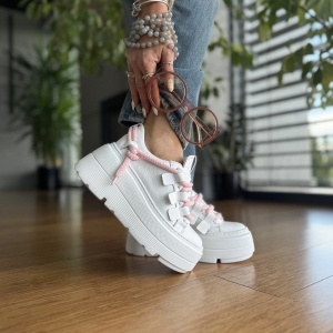 Biały Sneackers damski LURSO z różową sznurówką model TRANI WHITE PINK skóra naturalna