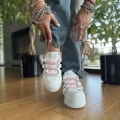 Bialy-Sneackers-damski-LURSO-z-rozowa-sznurowka-model-TRANI-WHITE-PIN- skora-naturalna (13).jpeg