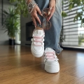 Bialy-Sneackers-damski-LURSO-z-rozowa-sznurowka-model-TRANI-WHITE-PIN- skora-naturalna (22).jpeg