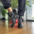 Czarne-Workery-Damskie-LURSO-model-CAROLINE-BLACK-skora-naturalna (11).jpeg