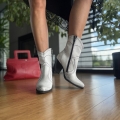 Biale-Kowbojki-Damskie-z-pieknymi-ozdobnymi-odszyciami-CROCE-WHITE-skora-naturalna (8).jpeg