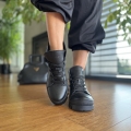 Czarne-Traperki-Damskie-model-FOLI-BLACK-skora-naturalna (15).jpeg