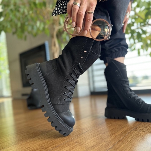 Czarne-Traperki-Damskie-model-SARRI-BLACK-skora-naturalna (1).jpeg